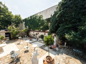 Petreceri corporate tematice și evenimente business la EkoGroup Vila